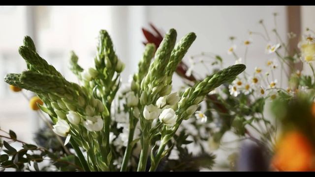 Relaxing Music of flowers and singing of birds музыка цветов и пение птиц медитация йога смотреть онлайн