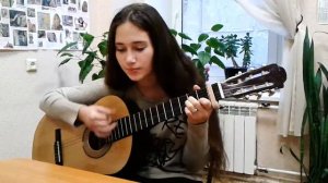 песня Про меня в испол  Карины Косарим