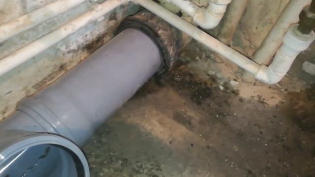 Замена канализационных труб в квартире. смотреть онлайн