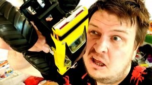 Я сломал огромный Hot Wheels Monster Truck...