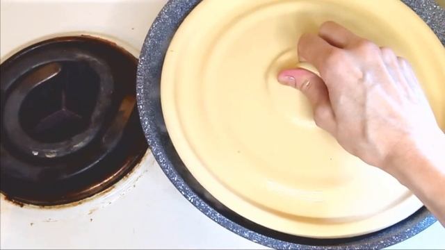 СОЧНЫЕ КУРИНЫЕ БЕДРА С КОРОЧКОЙ по рецепту ЦЫПЛЕНОК ТАБАКА. На сковороде БЕЗ ГНЕТА. Почти классика.