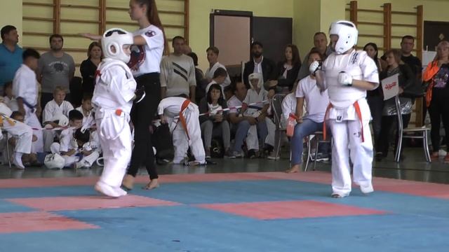 Богдан Олейник, кумитэ, 1 бой смотреть онлайн