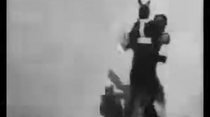 1895 Бокс с кенгуру (нем. Das Boxende Känguruh), Германия (реж. Макс Складановский).