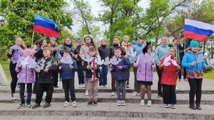 Флешмоб ко Дню Луганской Народной Республики "С Днём рождения, Республика?"