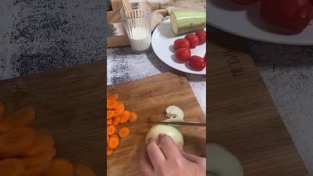 Томатный суп-пюре. Вкусно и сытно, а главное быстро готовится!