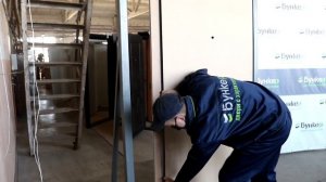 Защитная ДВП-панель для эксплуатации металлических дверей в период строительных работ
