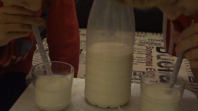 Трубочки для молока. Пробуем! смотреть онлайн