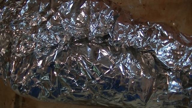 Мясо вместо колбасы. Отличный рецепт запечёного мяса! Не покупайте колбасу! Вкусняшка к завтраку! смотреть онлайн