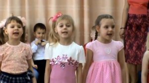 Песня в саду "Папа подари мне куклу"