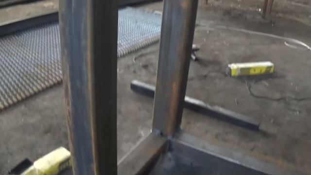 Железный стол из квадратной трубы! смотреть онлайн