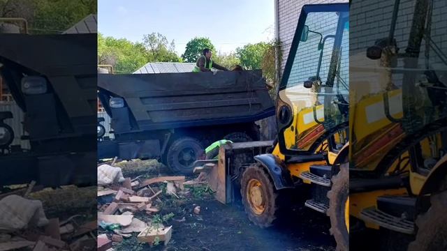 Расчистка участка ,вынос мусора из сарая и вывоз мусора !!!89204212020 смотреть онлайн