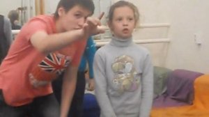 Тренинг по речи (звуки) ведёт Сергей Малышев.