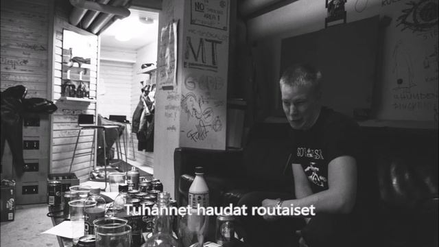 Sotaleski - Uhrijuhla смотреть онлайн