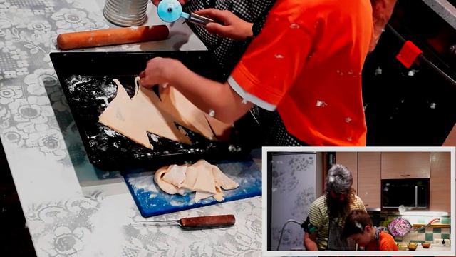 Как Жорик и Дед новогоднюю пиццу готовил!!!#домашняяпицца смотреть онлайн