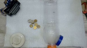 Термос из ПЭТ бутылки своими руками без инструментов на коленке в домашних условиях