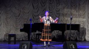 Ангелина Бескоровайная В полях шумит пшеница золотая