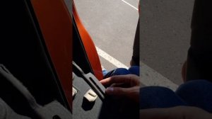 Штатная тыловая акустика на Kia 2 JB разбор задней полки