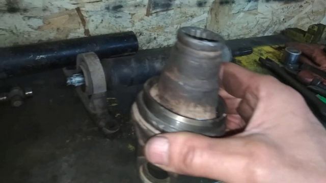 вилка для кардана на минипогрузчик