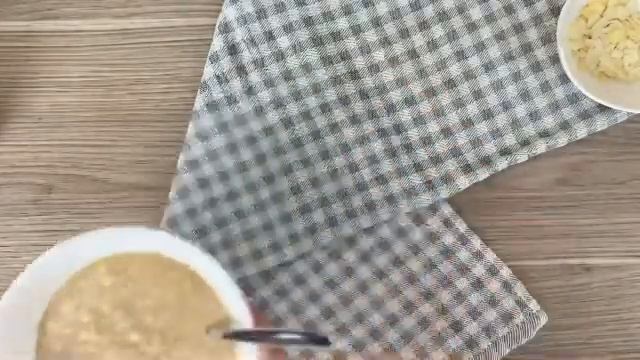 Надоела обычная овсянка? Овсяная каша с финиковой пастой смотреть онлайн