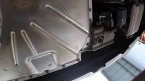 How to change the oil on a Bentley Bentayga.