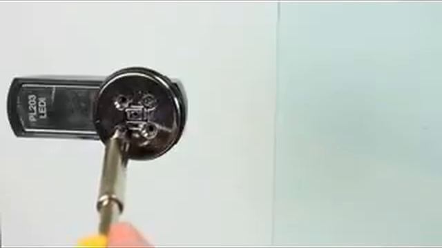 РИГЕЛЬНЫЙ ЗАМОК ДЛЯ РАЗДВИЖНЫХ ВИТРИН INVUE PL 203 смотреть онлайн