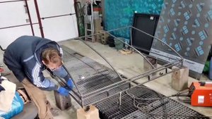 Козырек над дверью, из поликарбоната, своими руками.