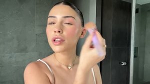 ‘clean girl’ makeup & hair tutorial