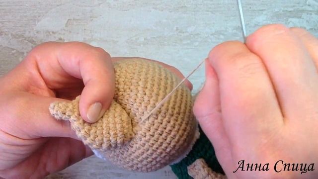 Как сшивать игрушки амигуруми. Часть 7: Ухо Эльфа Милаша. Выпуск № 49. смотреть онлайн