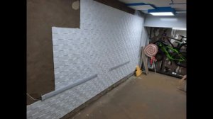 Стены в гараже из 3D плитки