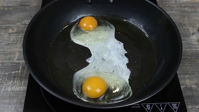 Салат с шампиньонами и ветчиной. Отличный вариант салата на новый год. смотреть онлайн