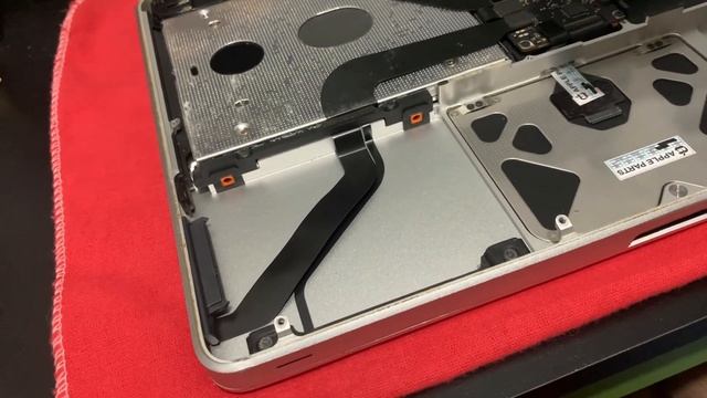 MACBOOK PRO 2012 - Upgrade de Memória RAM + Unboxing смотреть онлайн