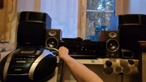 Сравнение звучания акустики AIWA zr600 и JBL e20