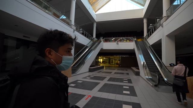 My ABANDONED Childhood Mall | Found One Person Left Inside!  (Silver City Galleria)