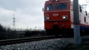 ЭП1-079 с поездом 346С Адлер-Нижневаторск
