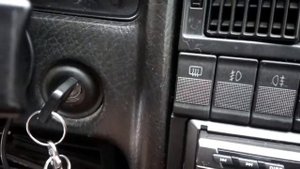 Ауди 80 типа с автозапуском.