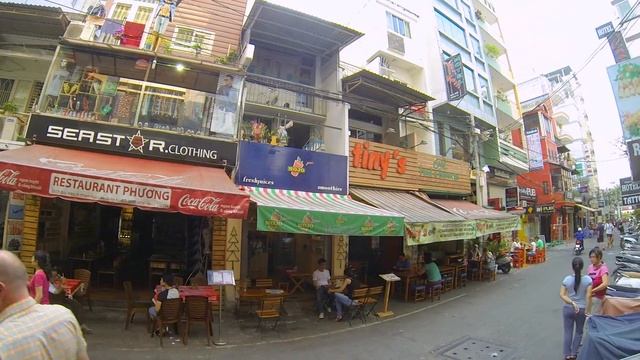 Два Билета в Сайгон | Кулинарное фаер-шоу и Экстрим на байках | часть 2 смотреть онлайн