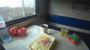 ПОЕЗД 291М МОСКВА-ТАГАНРОГ. ПОЕЗДКА В СТАРОМ ПЛАЦКАРТНОМ ВАГОНЕ. ОБЕД