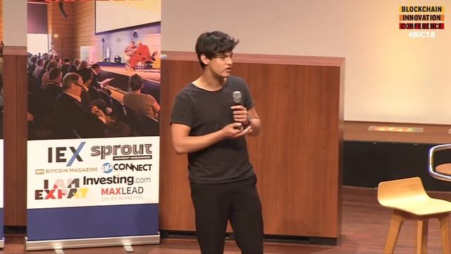 Rutger van Zuidam & Haischel Dabian - World's Largest Hacakthon Blockchaingers and Winner Demo смотреть онлайн