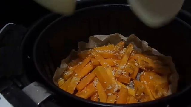 Тыква фри с кунжутом в Аэрогриле GFGRIL GFA-2600. смотреть онлайн