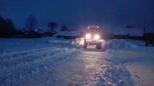 Чистим снег на тракторе Т-25А.