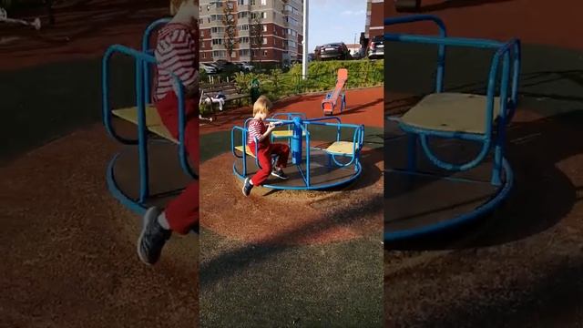 Карусель и мороженое смотреть онлайн