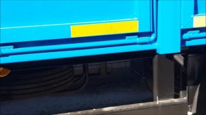 Прицеп зерновоз трехосный