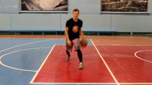 [Баскетбол]-Дриблинг,как научиться делать бешенную восьмёрку!