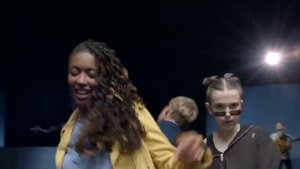 Maroon 5 - Girls Like You (video Lyrics) ft.Cardi B