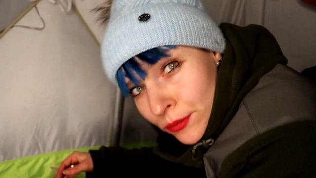НА ЛЬДУ С СОБАКОЙ. Зимняя рыбалка в ПАЛАТКЕ С НОЧЁВКОЙ. Ищу леща #231