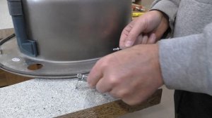 Кухонная мойка как установить если сломался крепеж
