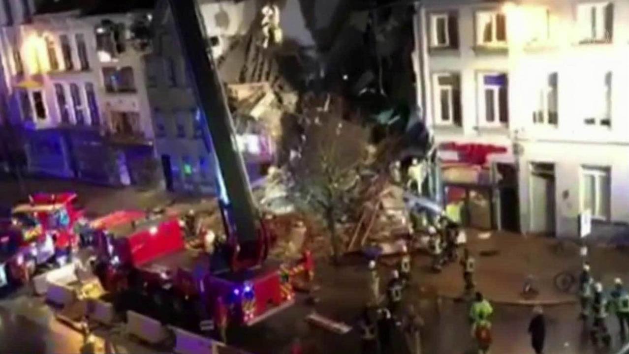 Как минимум 14 человек пострадали в бельгийском Антверпене, где посреди ночи обрушился жилой дом