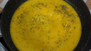 Пышный французский омлет Пуляр. Рецепт на сковороде.