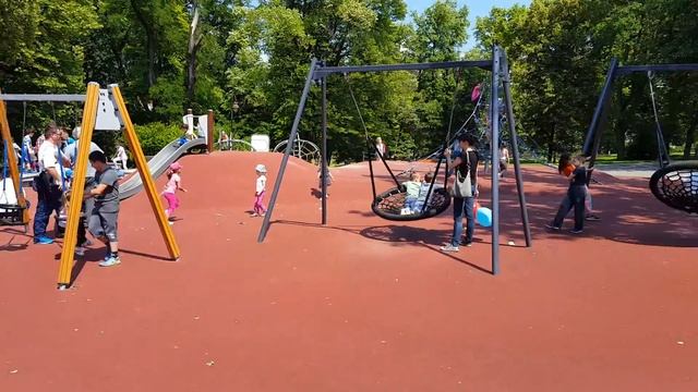 Белград. Центр. Парк в Калемегдане. Июнь 2017 смотреть онлайн