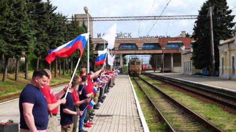 В Донбасс прибыл поезд с гуманитарной помощью
